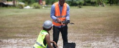 des pilotes de drones en formation au gabon